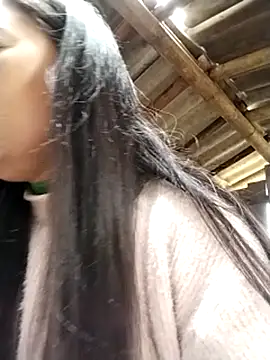 XXX chat uživo modela Lovephay8x