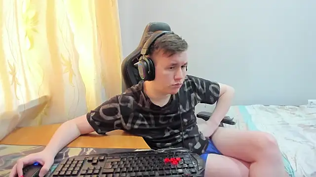 iliaskrislove Webcam Show