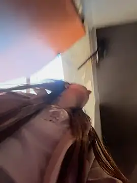 DollyTall 即時 XXX 聊天