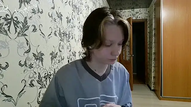 LxayBloom's Live XXX Chat