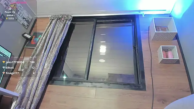 Živý XXX chat Enzoo98_