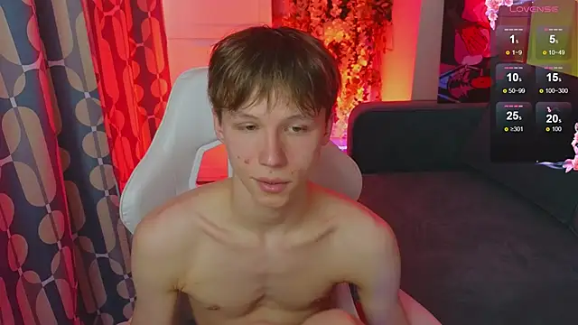 cuMte_boyのライブXXXチャット