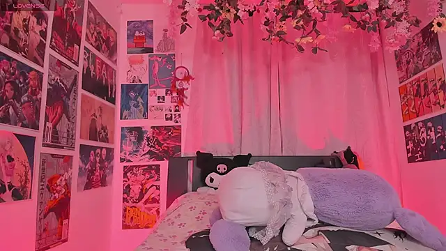 MissCurvyTop লাইভ XXX চ্যাট