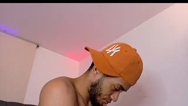 eross_chipre_: απευθείας συνομιλία ΧΧΧ