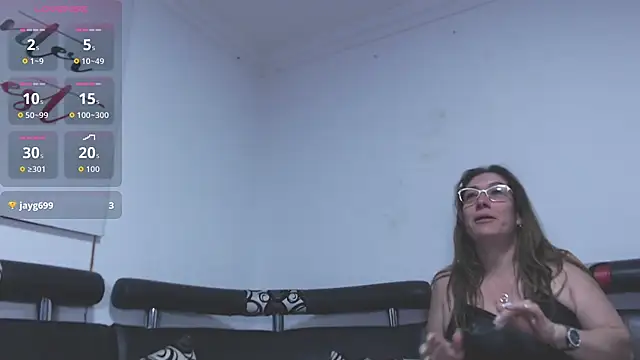 kaylaMinov_ Show Webcam