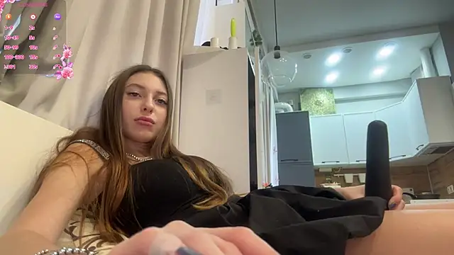 selena_favn – webcam-show