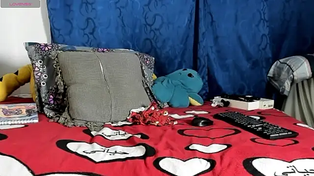 Lara_vela ওয়েবক্যাম শো