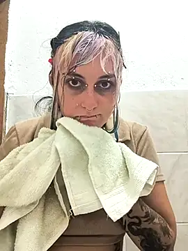 دردشة Lola_bunnyboll الجنسية المباشرة