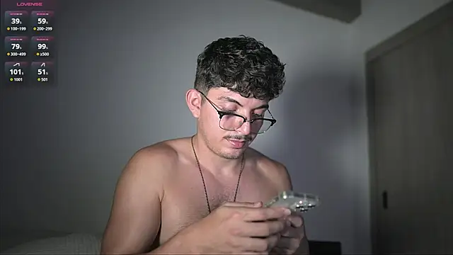 simoon_01 在線直播表  演