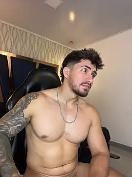 Brad_Summer Adlı Modelin Canlı XXX Sohbeti