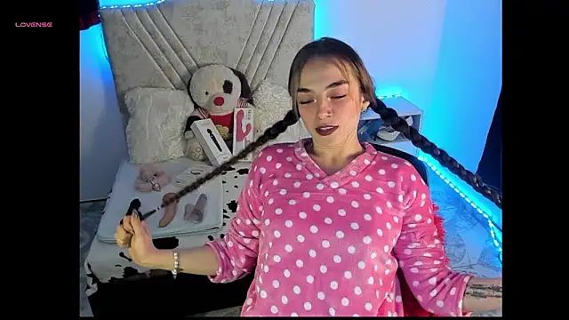 Mia_Victoria22's Live XXX Chat