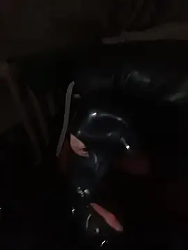Webkamerová show RubberFetischem