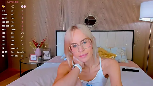 bellatip Adlı Modelin Canlı XXX Sohbeti