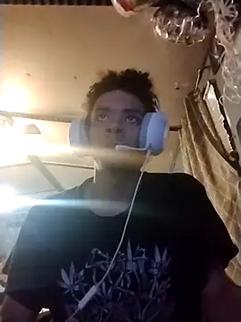 Show modela spooky425hd na web-kameri