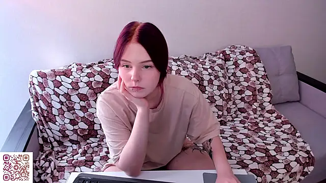 Chatroom XXX en direct de Julia_Anis