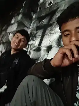 Chat XXX en directo de TwoMuchFun11