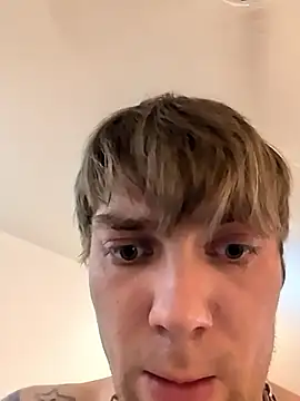 LucyRivers1221 Show in webcam