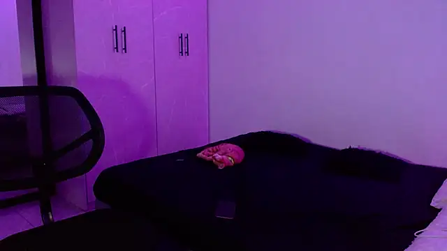 miia-liiamのウェブカメラショー