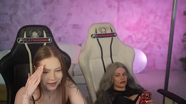 Esmie_Smile 即時 XXX 聊天