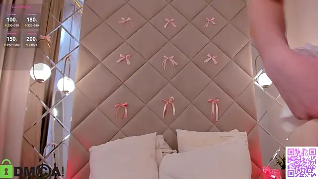 moon_sanny's Live XXX Chat