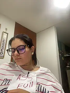 Chatroom XXX en direct de Whore_Disgusting_Dirty