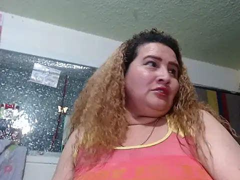 Perla1981-- 现场XXX聊天