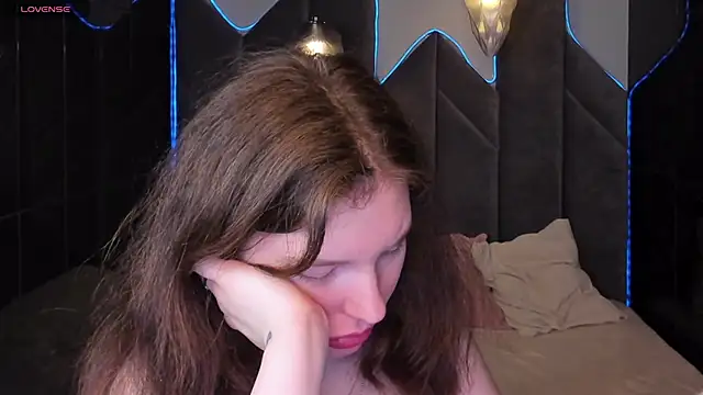 Luna_Tide Adlı Modelin Canlı XXX Sohbeti