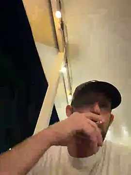 JM71325 Show in webcam