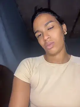 Chat +18 de FlorSalvaje_ ao vivo