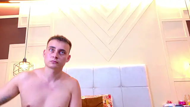 Salome_Moonn webcam show