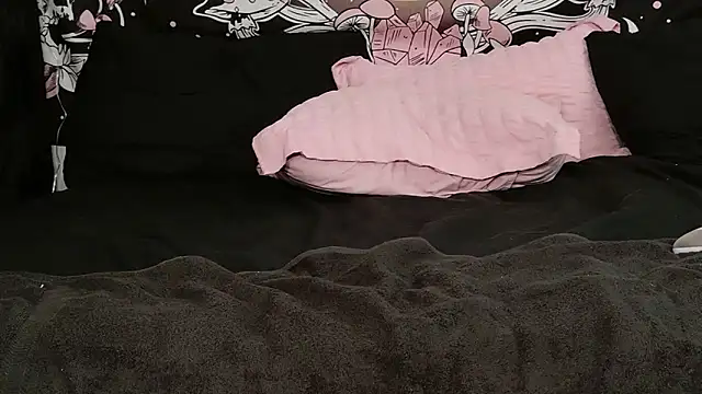 NeliaHexxen's Live XXX Chat