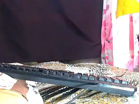 AwesomeMistress_Bigcock Pertunjukan Webcam