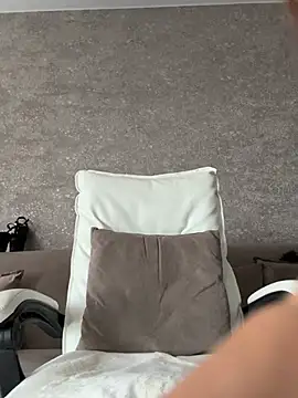 Вебкам-шоу LillySquirtShot