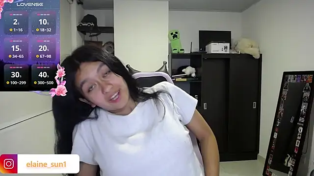 elaine_sun1 élő XXX-chatje
