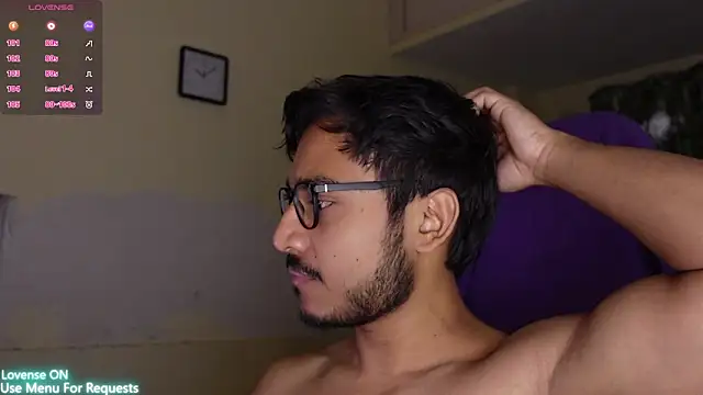 fuckkboy101 网络视讯表演