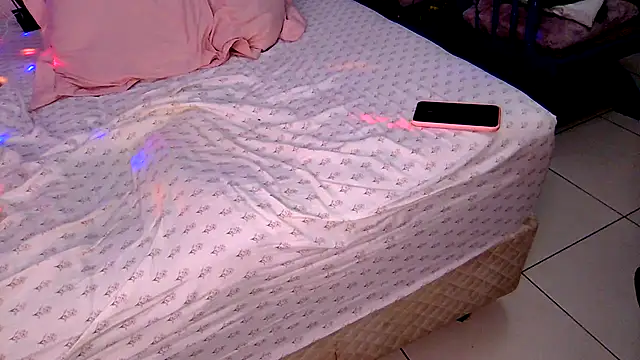 ju_muniz01's Live XXX Chat