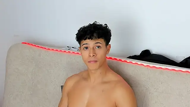 _Alex_ColtonのライブXXXチャット