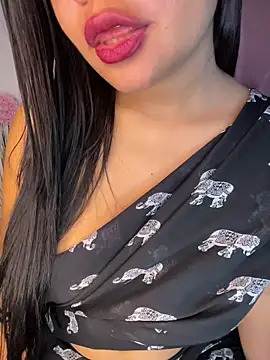 shara_queen1: онлайн-секс-чат