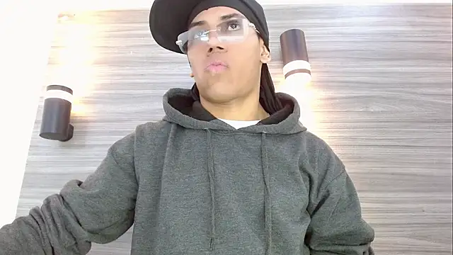 Chat XXX en directo de DaviidBuckx_