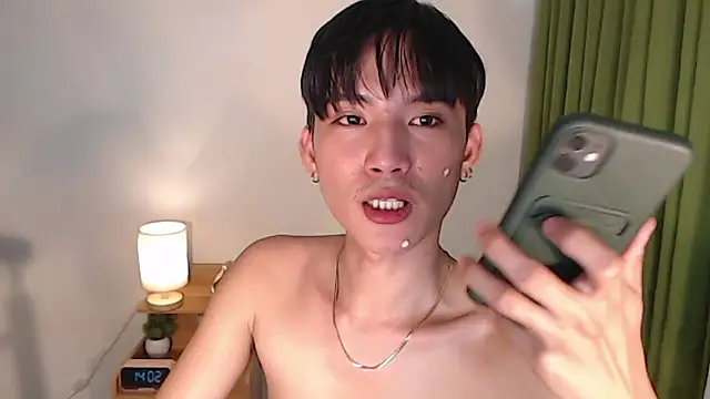 asian_dai Pertunjukan Webcam