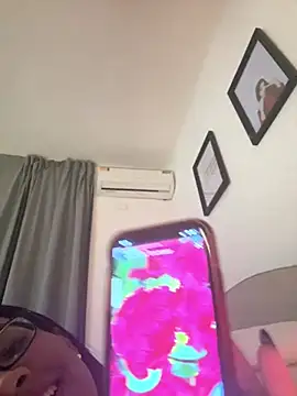 XXX chat uživo modela Chaniita