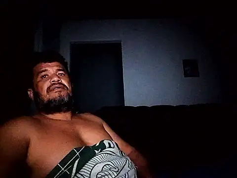 tarra122 élő XXX-chatje