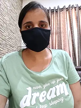 tinaarora 现场XXX聊天