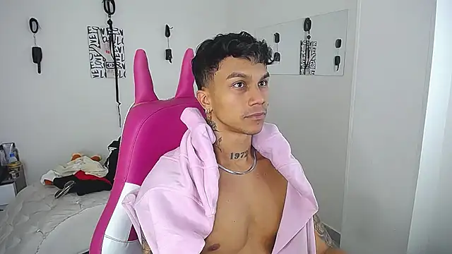 Leonard_Price Pertunjukan Webcam