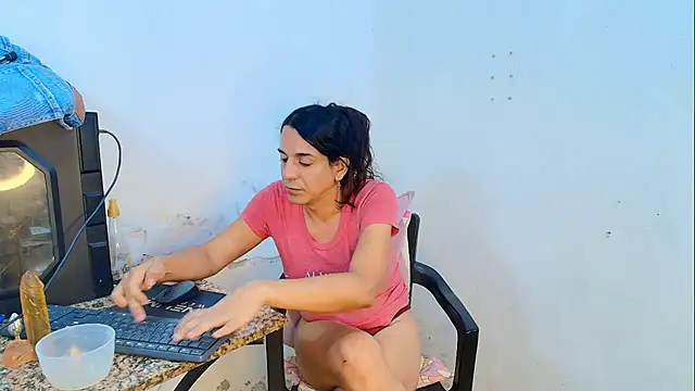 Oh_Tique Webcam show