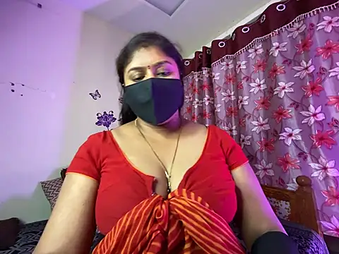 LouleyRanii_Telugu Adlı Modelin Web Kamerası Şovu