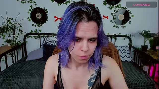 Chat +18 de LiraBelle ao vivo