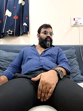 Fun_Guuy's Live XXX Chat