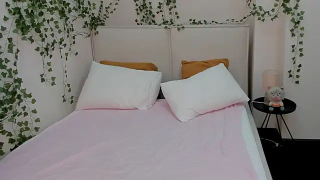 Charlotte_Stee Pertunjukan Webcam