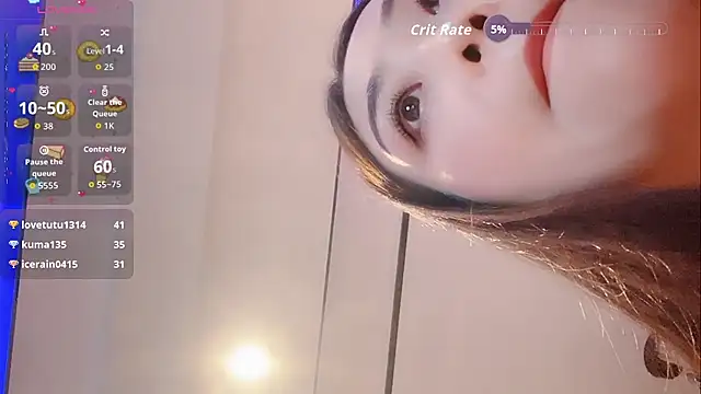 Chat XXX en directo de KKaa-baby